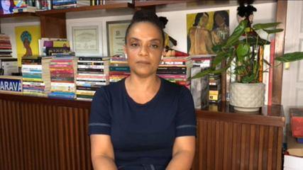 Flávia Oliveira diz que questão de arsenal na casa de Roberto Jefferson é difícil de explicar Flávia Oliveira diz que questão de arsenal na casa de Roberto Jefferson é difícil de explicar