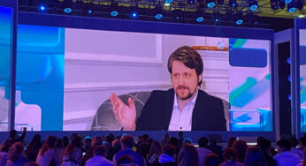 Edward Snowden recebe cidadania russa