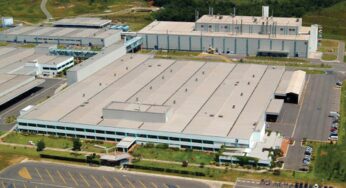 Mercedes-Benz retoma produção, após folga para diminuir circulação de pessoas na pandemia em Juiz de Fora | Zona da Mata