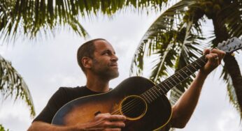 Jack Johnson obtém ordem de proteção legal de 5 anos de mulher que ele diz o perseguir em shows e hotéis | Pop & Arte