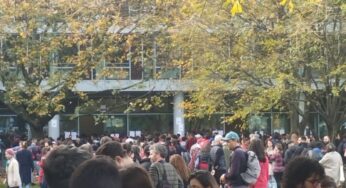 Brasileiros enfrentam filas no exterior para votar para o 2° turno das eleições