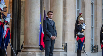 A comunidade política europeia de Macron estreia-se à sombra da guerra