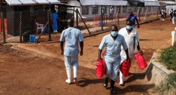 Autoridades de saúde dos EUA pedem vigilância à medida que o ebola se espalha em Uganda