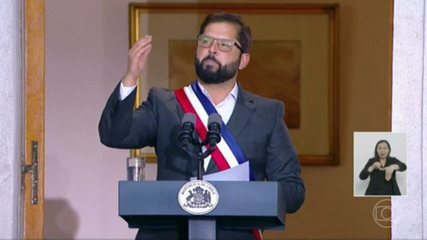 Com apenas 36 anos, Gabriel Boric tomou posse como presidente do Chile