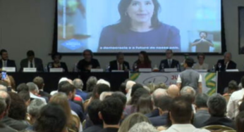 Juristas leem manifesto em Brasília a favor da candidatura de Lula: ‘Somos pela democracia’ | Eleições 2022