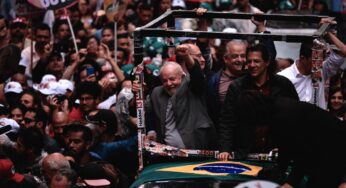 Lula e Haddad fazem caminhada com apoiadores em SP no último dia de campanha do 1º turno | Eleições 2022 em São Paulo