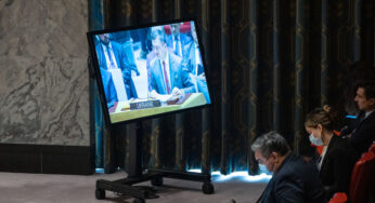O principal diplomata da Ucrânia tenta contrariar a narrativa da Rússia em viagem à África.