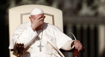 Tribunal do Vaticano ouve telefonema secretamente gravado entre cardeal e o papa | Mundo