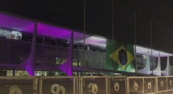Presidência pendura bandeira do Brasil na fachada do Palácio do Planalto: ‘Ninguém vai ter coragem de falar retira daí’, diz Bolsonaro | Política