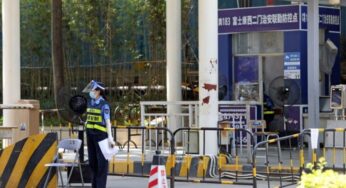 A fuga desesperada de funcionários da Apple fechados em fábrica por lockdown anti-covid na China