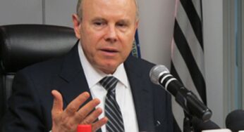 Grupo de economistas da transição: de Persio e André Lara a Barbosa e Mello; ala do PT avalia convidar Mantega