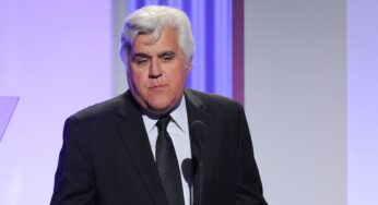 Jay Leno recebe alta nove dias após sofrer graves queimaduras durante explosão de carro