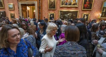 Funcionária do Palácio de Buckingham é demitida após perguntar a visitante britânica negra de onde ela realmente era | Mundo