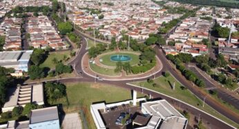Estudo aponta 52 sublinhagens da Covid em Serrana e reforça eficácia da vacina contra mortes e casos graves; entenda