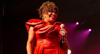 Margareth Menezes é homenageada em premiação feminina que laureia Manu Gavassi pelo álbum 'Gracinha'