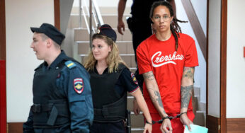Brittney Griner é liberada para os EUA após a Rússia trocá-la por Viktor Bout