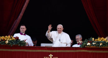 Discurso de Natal do Papa Francisco lamenta ‘grave fome de paz’