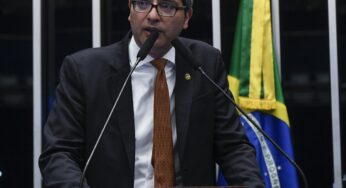 Líder de Bolsonaro no Senado muda discurso e, agora, diz que orçamento secreto ‘pode ser instrumento de compra de apoio’ | Política