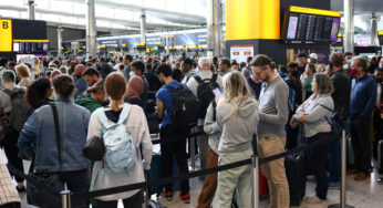 O Reino Unido se move para eliminar algumas regras de segurança aeroportuária para líquidos e laptops