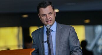 Anderson Torres chega a Brasília para se entregar à Polícia Federal
