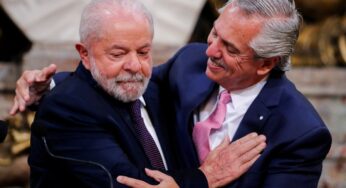Na Argentina, Lula diz que BNDES voltará a financiar projetos em países vizinhos