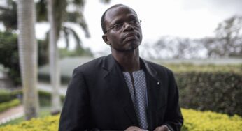 Centenas se reúnem para homenagear renomado advogado africano de direitos humanos