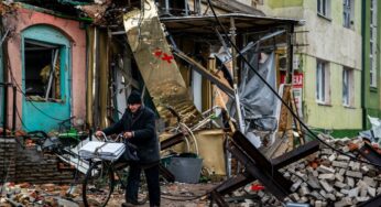 ‘É assim que a loucura se parece’: Rússia intensifica ataques a Bakhmut | Ucrânia e Rússia