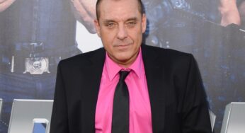Tom Sizemore, morto nesta sexta, passou por teste toxicológico em set com Spielberg e reabilitação após insistência de Robert De Niro | Pop & Arte