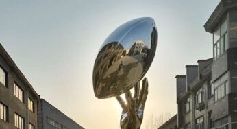 Criador do Divisive King Monument constrói escultura para o Super Bowl