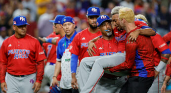 Edwin Diaz ferido comemorando a vitória WBC de Porto Rico