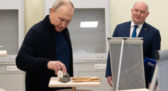 Putin faz visita surpresa à Ucrânia ocupada