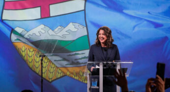 Conservadores de Alberta mantêm poder por trás de líder de extrema direita