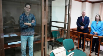 Juiz russo concorda em estender detenção de Evan Gershkovich por três meses