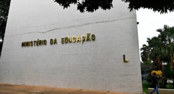 Criação de cursos EaD está suspensa até março de 2025, decide MEC
