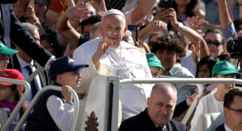Papa Francisco passará por cirurgia intestinal