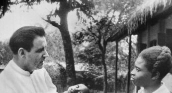Dermot Doran, padre que reuniu ajuda para o transporte aéreo de Biafra, morre aos 88 anos