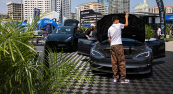 O lucro da Tesla aumentou no segundo trimestre, pois os cortes de preços estimularam a demanda