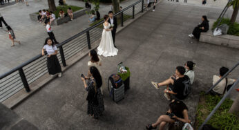 Por que os jovens da China não estão se casando