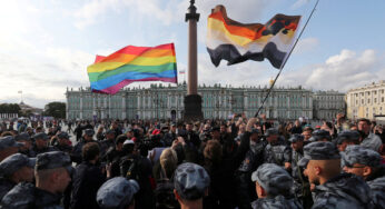 Putin assina uma nova lei dura contra pessoas trans na Rússia