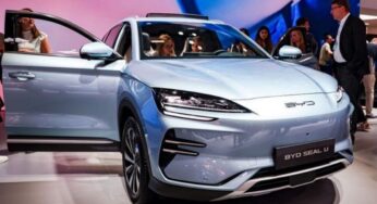O segredo do sucesso da gigante chinesa que já produz mais carros elétricos do que a Tesla | Carros