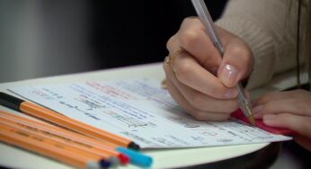 Fies abre inscrições; veja as regras e quem têm direito às vagas do Fies Social | Educação