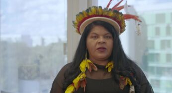 Ministra dos Povos Indígenas pede combate a 'racismo e xenofobia' contra brasileiros em Portugal após país falar em reparação histórica