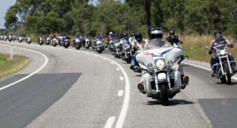 Os Harley Riders com gosto por chá e strudel de maçã