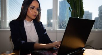 Vale a pena trabalhar com inteligência artificial? Dá dinheiro? Veja dicas de brasileiros que já estão na área