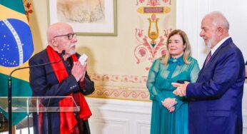 Lula se encontra com Paulo Coelho na Suíça em evento dos 35 anos do livro 'O Alquimista'