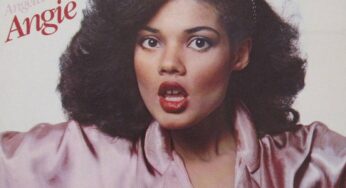 Angela Bofill, cantora americana de R&B, morre aos 70 anos