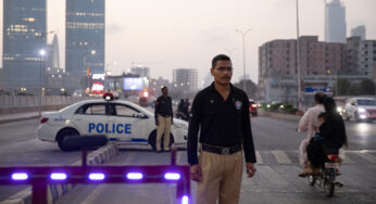 Assaltos, assassinatos e justiça da turba: o crime violento ruge de volta em Karachi