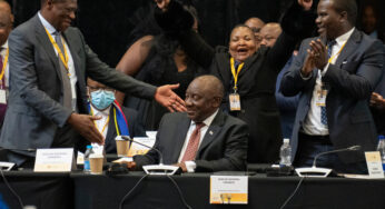 Enquanto Ramaphosa faz juramento, quatro desafios para o novo governo da África do Sul